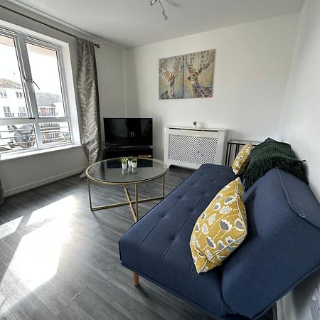 Suites By Rehoboth - Abbey Wood Station - London Zone 4 Екстериор снимка