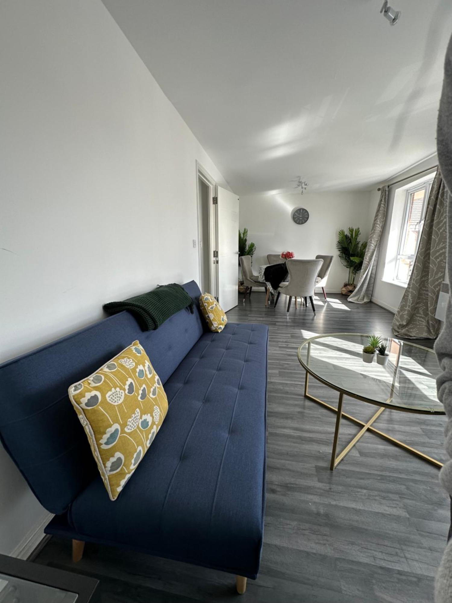 Suites By Rehoboth - Abbey Wood Station - London Zone 4 Екстериор снимка
